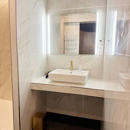 Richelieu Charm Center Of Apartamento